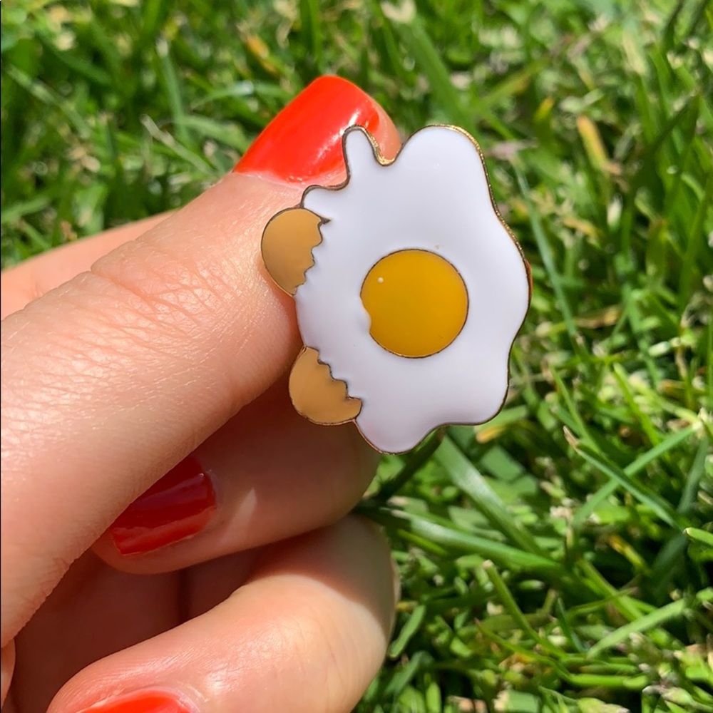 ⭐️3/$20⭐️ Urban outfitters Egg pin sunny side up